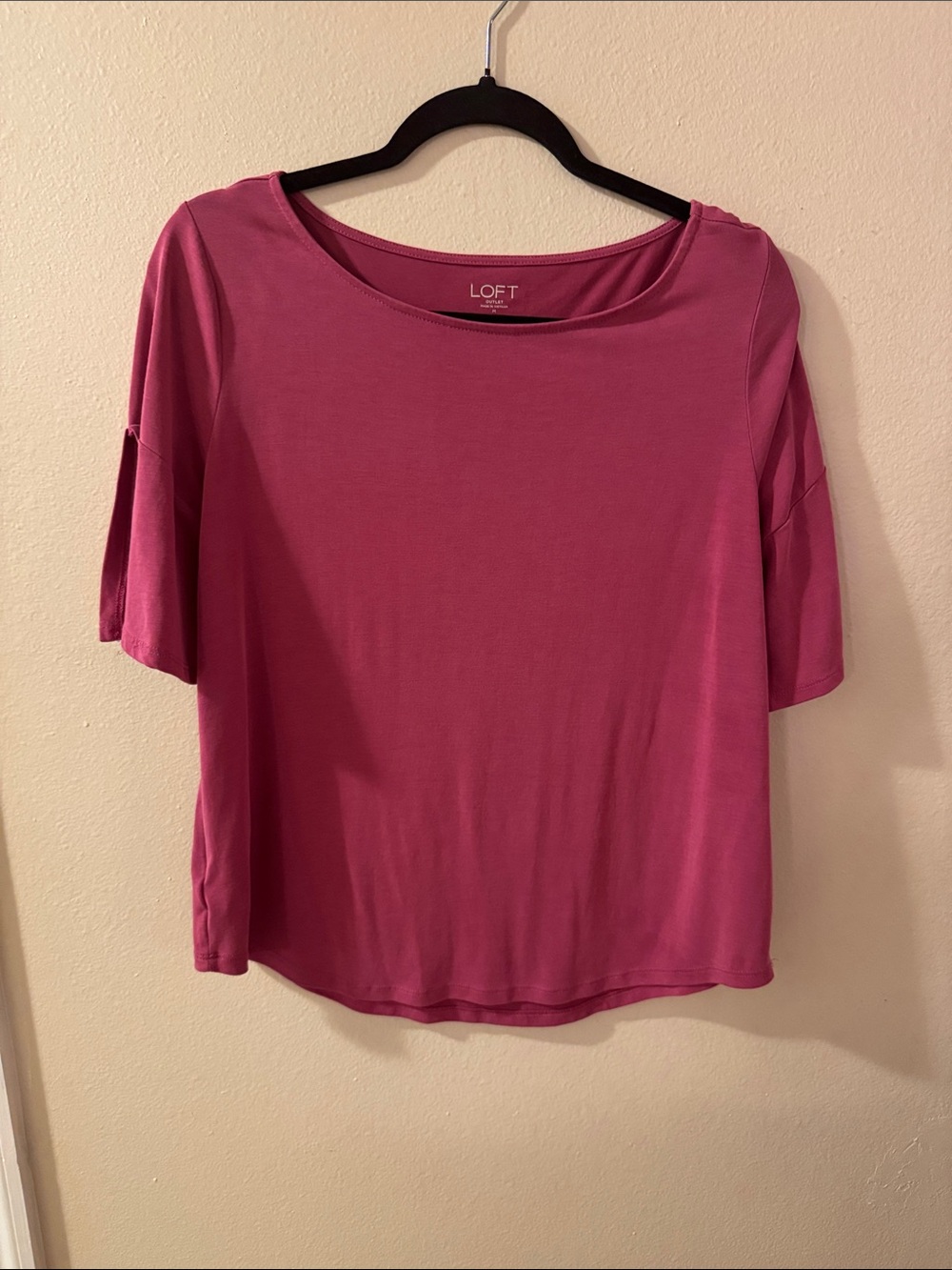 LOFT Raspberry Short-Sleeve Scoop Neck Tee